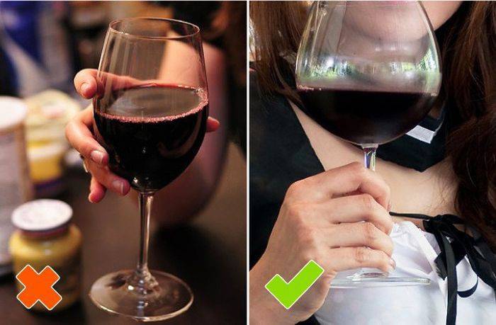 Этикет: как правильно держать бокалы с напитками мужчине и женщине
