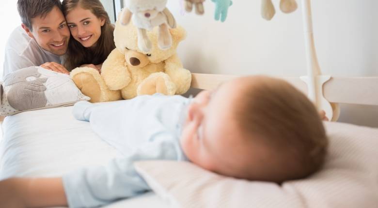 Как отучить ребенка спать с мамой: проверенные способы