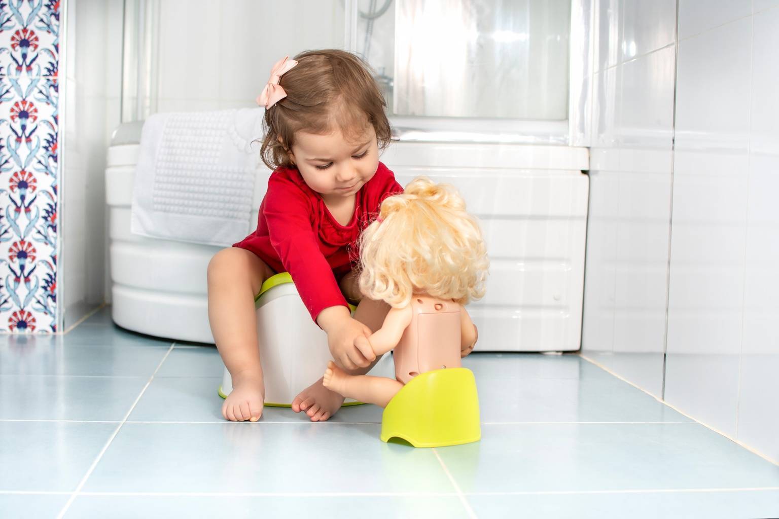 Как научить ребенка самостоятельно играть в 1-2 года (комаровский)?