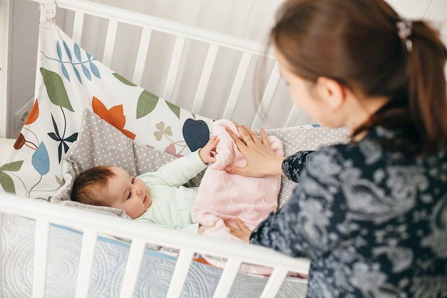 Как правильно укладывать годовалого ребёнка спать без слез и укачиваний – важные советы опытных мам