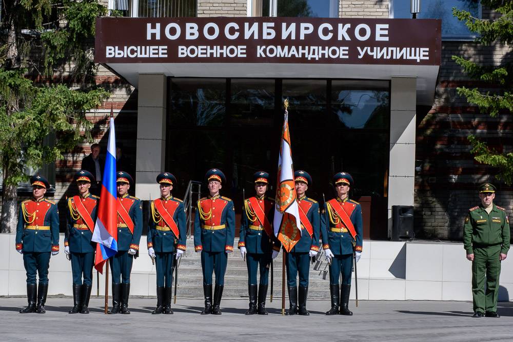 Военное училище после 11 класса для мальчиков: список - смотреть видео