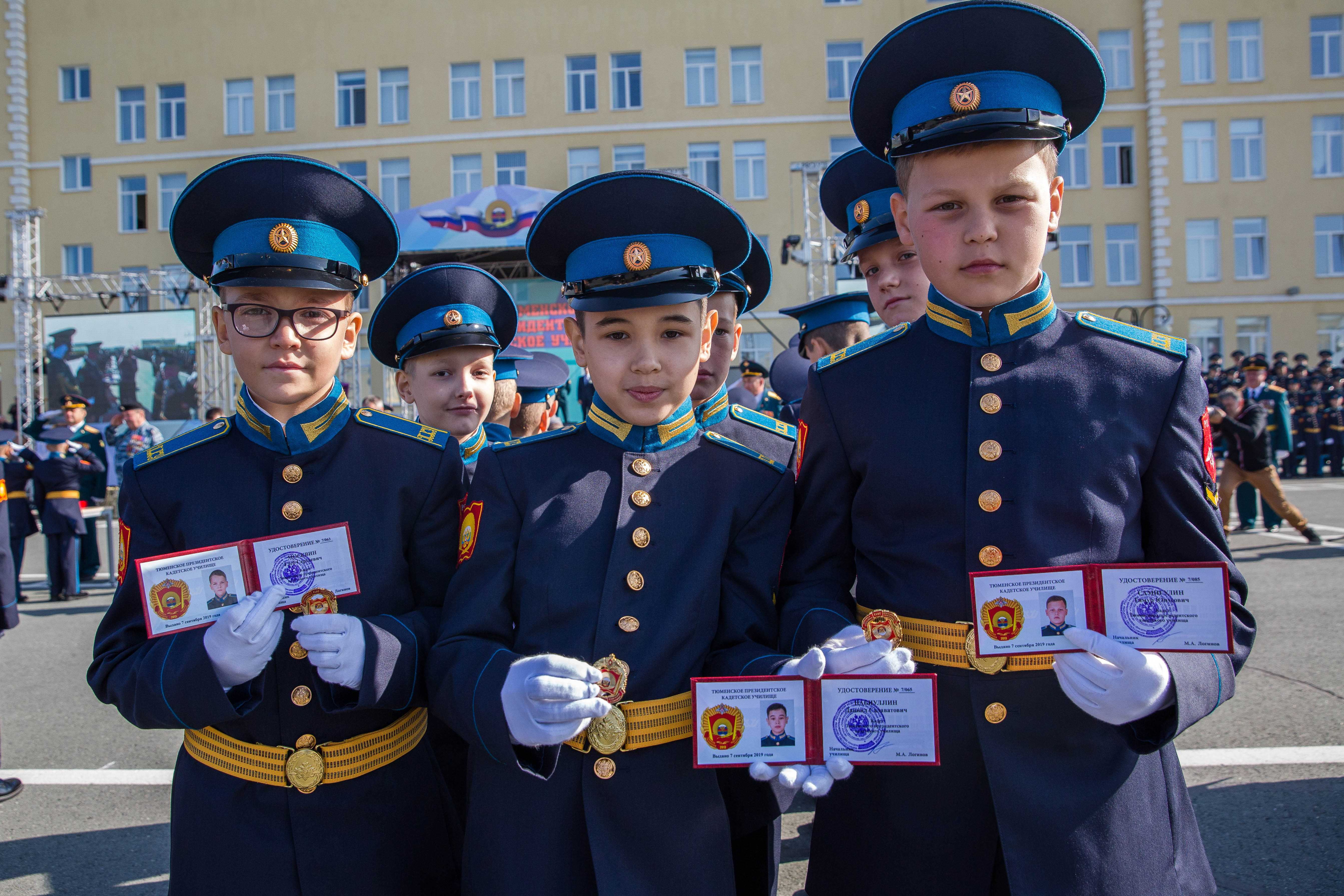 Кадетская школа для мальчиков и девочек: чем отличается от обычной, преимущества