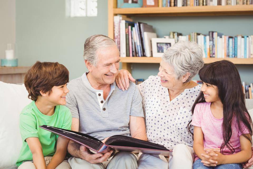 Решаем проблемы спора поколений: 5 ситуаций, когда необходимо сказать «стоп» бабушке и дедушке