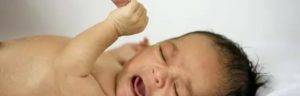 Щетинка у новорожденных: как ее определить и вывести на спине у ребенка