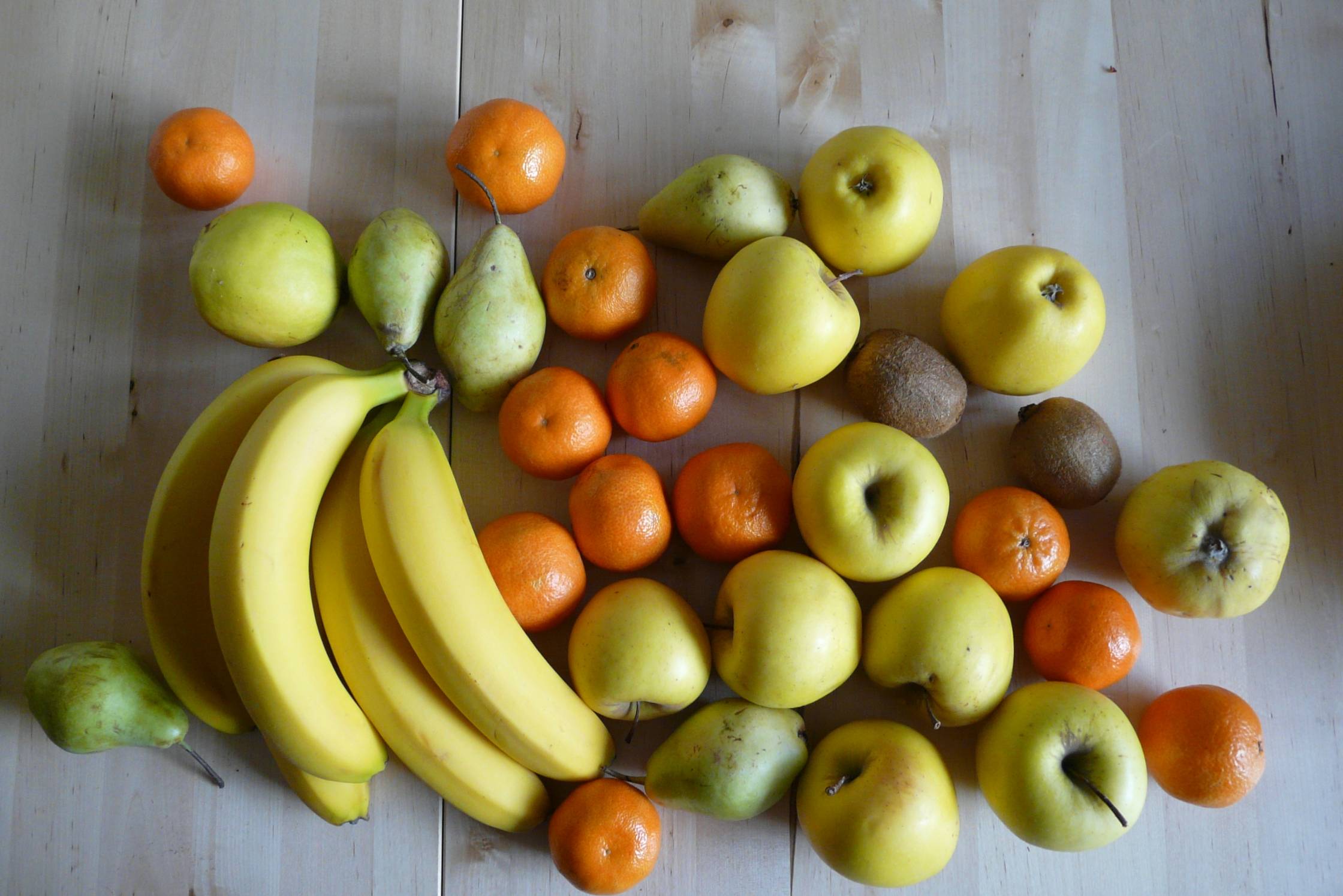 Как правильно есть фрукты – до и после еды – по этикету?